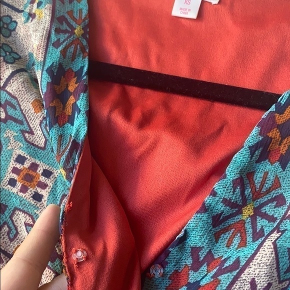 red romper with sleeves - Picture 3 of 3